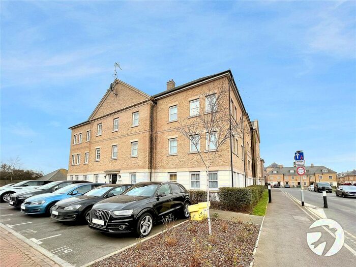 2 Bedroom Flat To Rent In Rainbow Road, Erith, Kent, DA8