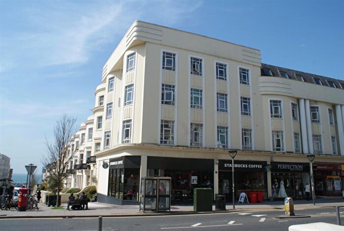 2 Bedroom Apartment To Rent In Hill House, Western Road, Hove, BN3