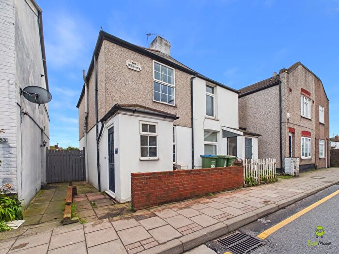 2 Bedroom Semi Detached House For Sale In Mayplace Road West, Bexleyheath, Kent, DA7