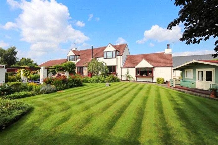 4 Bedroom Barn Conversion For Sale In Chesterfield Road, Hardstoft, Pilsley, Chesterfield, S45