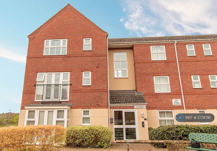 2 Bedroom Flat To Rent In Verney Road, Banbury, OX16