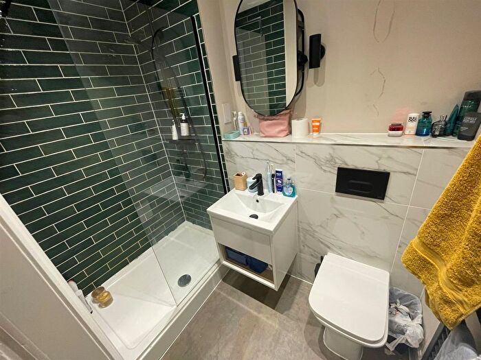 1 Bedroom Flat To Rent In Flat, Park Cross Street, Leeds, LS1