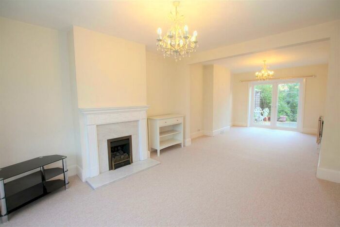 3 Bedroom House To Rent In Nevill Avenue, Hove, BN3
