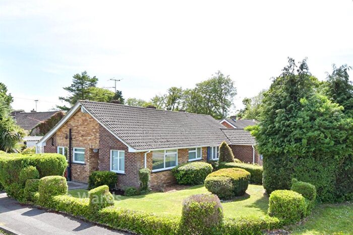 2 Bedroom Semi-Detached Bungalow For Sale In Victoria Road, Walderslade, Chatham, Kent, ME5