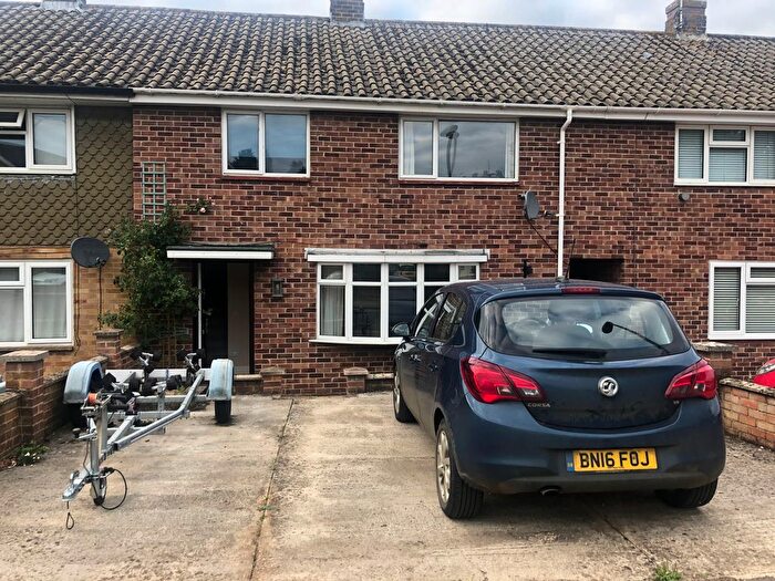 3 Bedroom Terraced House To Rent In Edinburgh Way, Banbury, OX16