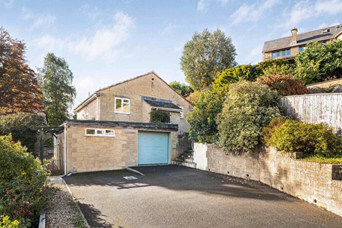 3 Bedroom Detached House For Sale In Chestnut Close, Nailsworth, Stroud, Gloucestershire, GL6