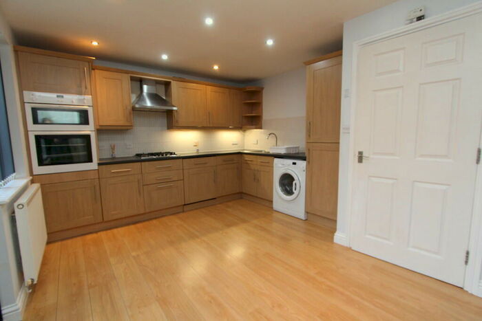 3 Bedroom Town House To Rent In Hall Farm Gardens, Holmewood, Chesterfield, S42