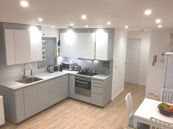 1 Bedroom Flat To Rent In Coniffer Way, Wembley, HA0