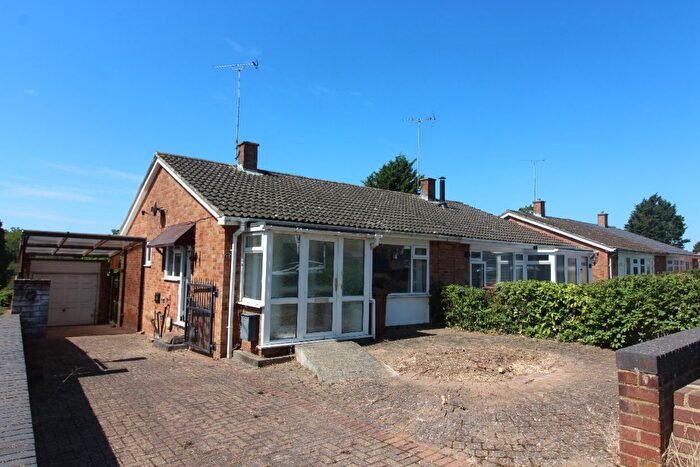 2 Bedroom Bungalow For Sale In Hazelmere Road, Stevenage, SG2