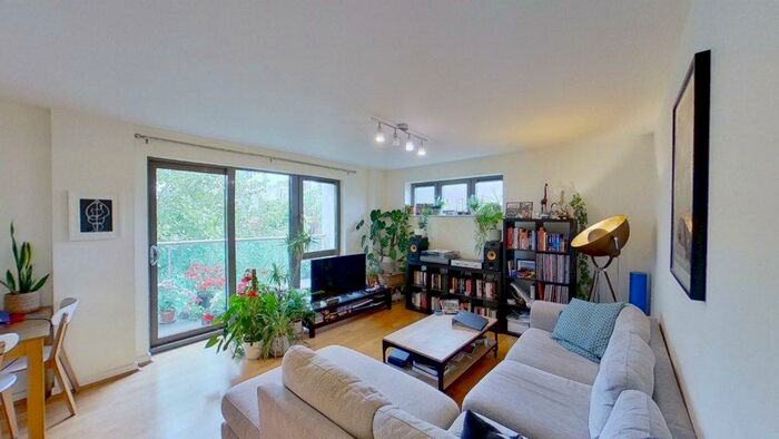 2 Bedroom Property To Rent In Fletcher Street, Tower Hill, London, E1