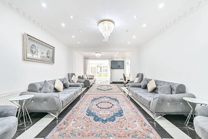 7 Bedroom Property For Sale In Brondesbury, Brondesbury, London, NW6
