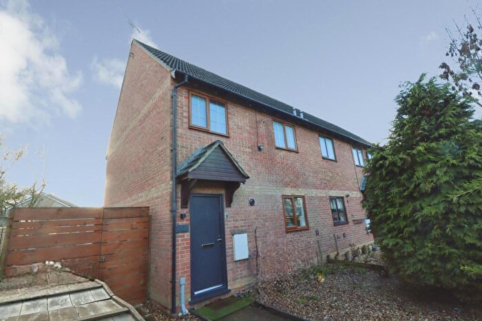 3 Bedroom Semi-Detached House For Sale In Mountbatten Way, Chelmsford, CM1