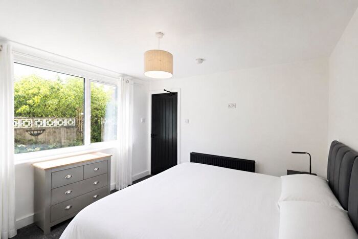 1 Bedroom House Of Multiple Occupation To Rent In Red Hall Chase, Leeds, LS14