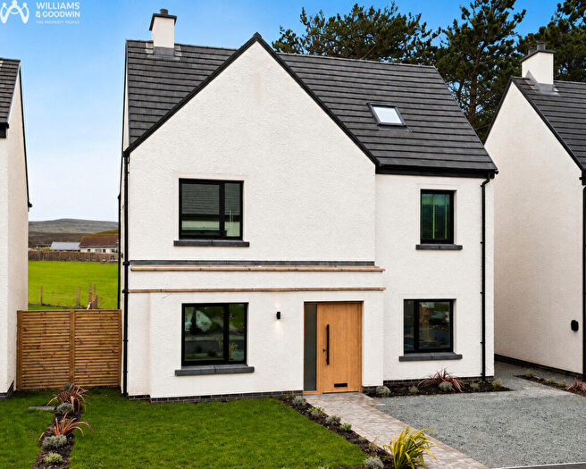 4 Bedroom Detached House For Sale In Glanyrafon Road, Dwygyfylchi, Cowy, LL34
