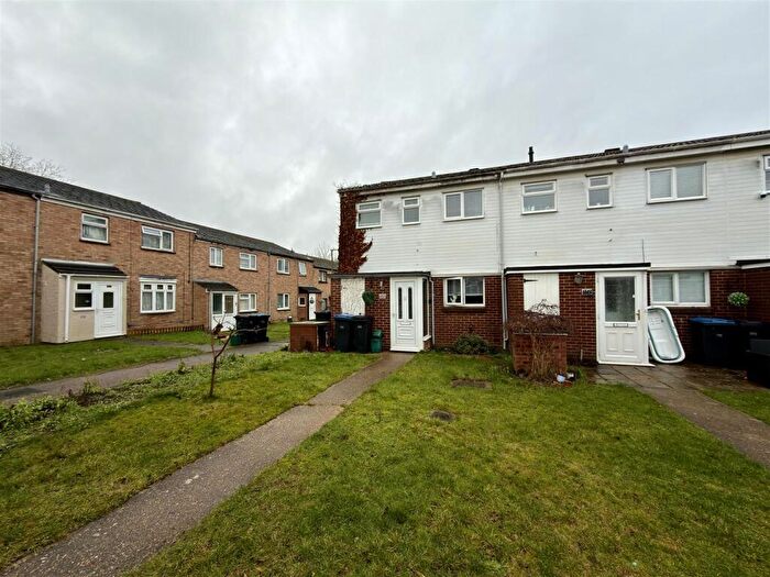 3 Bedroom End Of Terrace House To Rent In Sycamore Field, Harlow, Essex, CM19