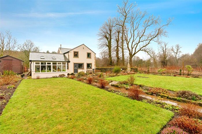 4 Bedroom Detached House For Sale In Spring Grove, Colne, Lancashire, BB8