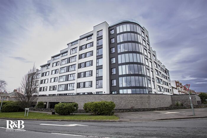 2 Bedroom Apartment For Sale In Dallam Avenue, Morecambe, LA4