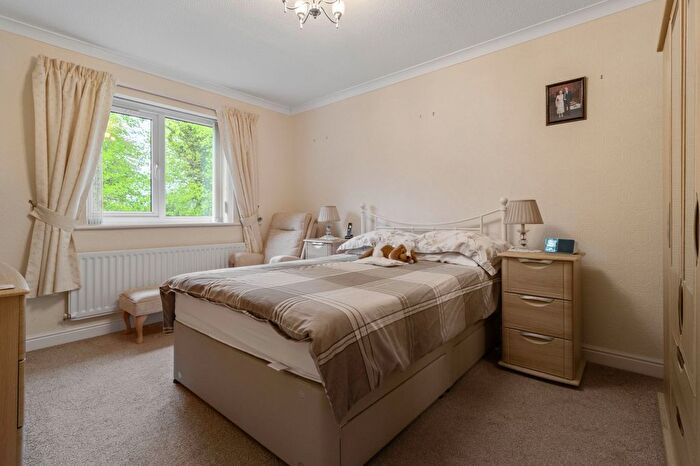 2 Bedroom Flat For Sale In Foxdale Court, Appleton, WA4