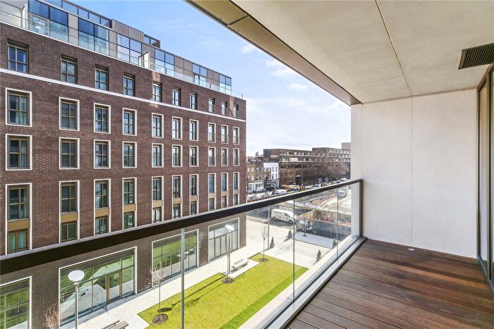 3 Bedroom Flat For Sale In Thomas Earle House, Warwick Lane, London, W14