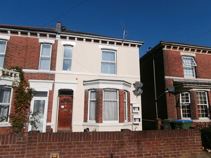 1 Bedroom Apartment To Rent In Morris Road, Southampton, SO15