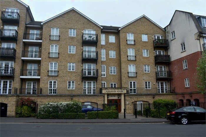 3 Bedroom Apartment To Rent In Riverside House, Fobney Street, Reading, RG1