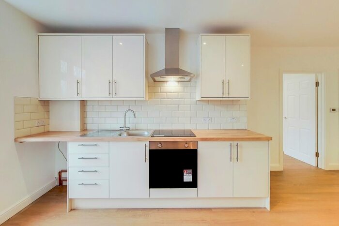 1 Bedroom Flat To Rent In Morland Road, London CR0