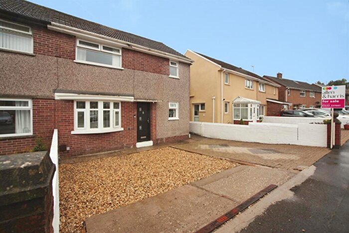 3 Bedroom Semi-Detached House For Sale In Heol Nant, Church Village, Pontypridd, CF38