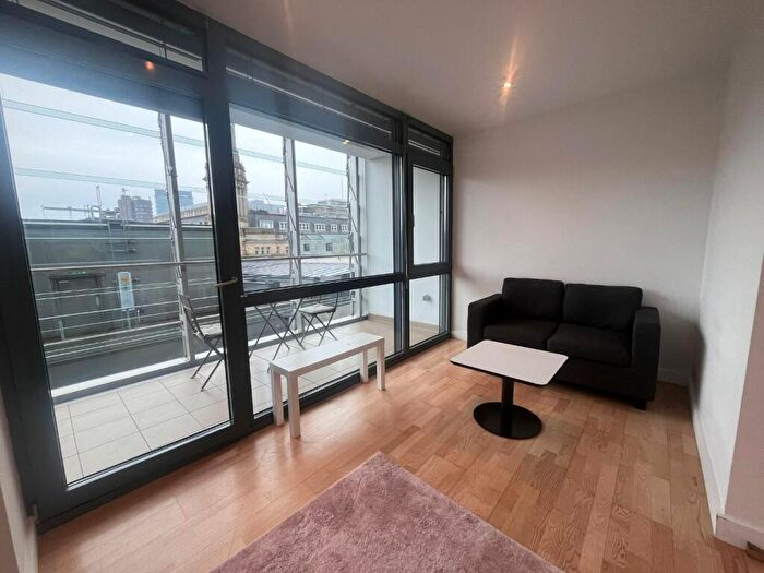Apartment To Rent In Deansgate, Manchester, M3