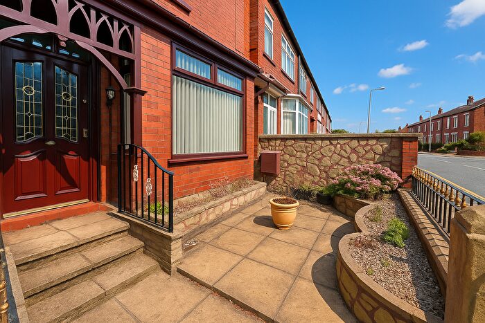 3 Bedroom Terraced House For Sale In Old Road, Ashton-In-Makerfield, Wigan, WN4
