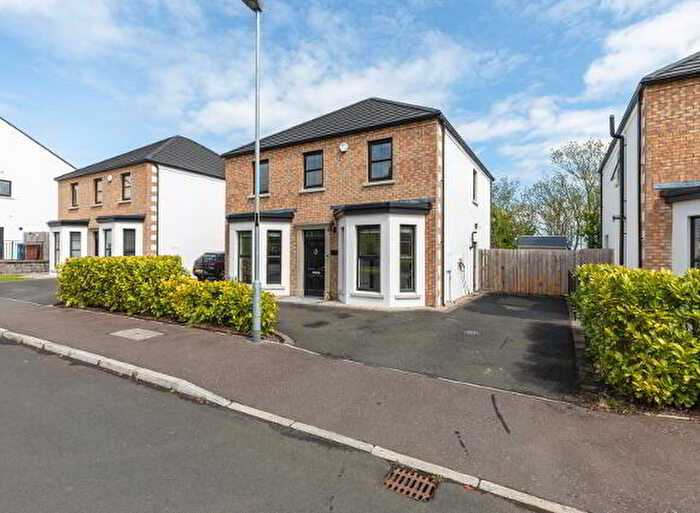 4 Bedroom Detached House For Sale In Scrabo Heights, Newtownards, BT23