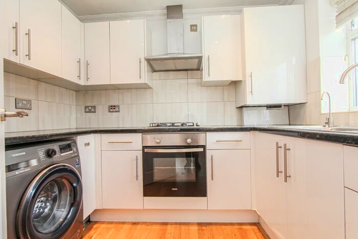 2 Bedroom Maisonette To Rent In Walton Avenue, Harrow, HA2