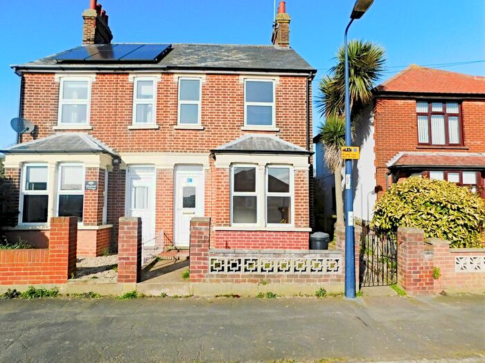 3 Bedroom Semi-Detached House To Rent In Seaton Road, Felixstowe, IP11
