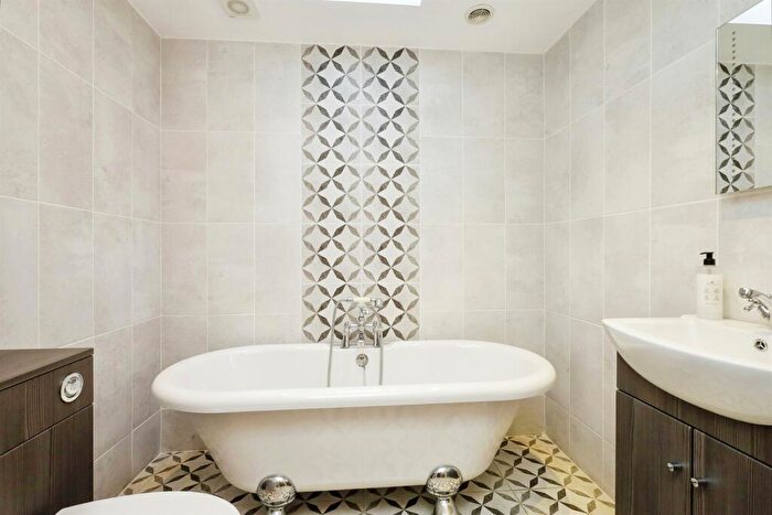 2 Bedroom Detached Bungalow For Sale In Hailsham Road, Stone Cross, Pevensey, BN24