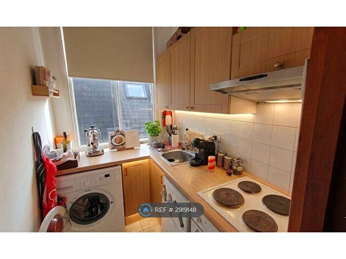 1 Bedroom Flat To Rent In Hanger Lane, London, W5