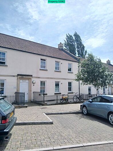 2 Bedroom Flat For Sale In Eveleigh Avenue, Bath, BA1