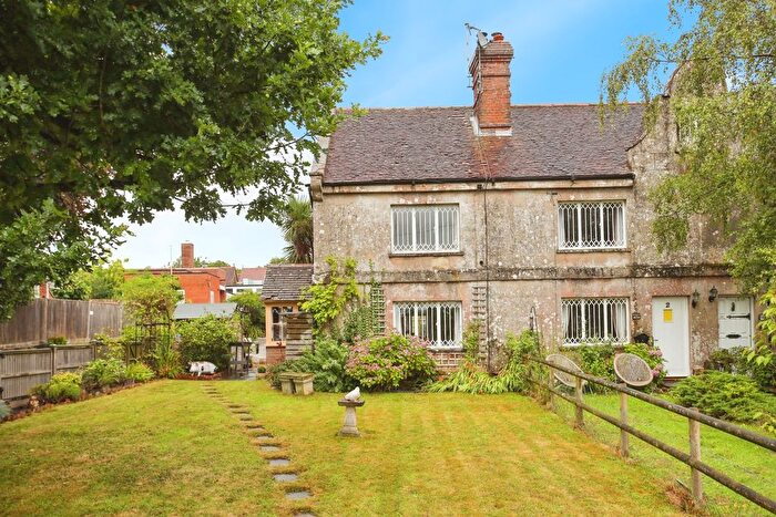 2 Bedroom End Of Terrace House For Sale In Rye Road, Sandhurst, Cranbrook, Kent, TN18
