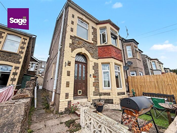 3 Bedroom Semi Detached House For Sale In North Road, Newbridge, NP11