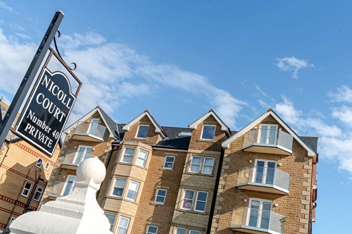 5 Bedroom Flat For Sale In North Promenade, Nicoll Court, FY8