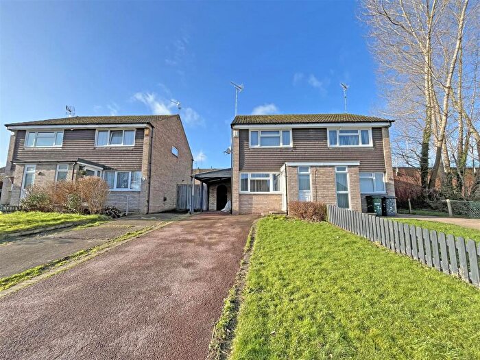 2 Bedroom Semi-Detached House To Rent In Wheatley Drive, Carlton, Nottingham, NG4