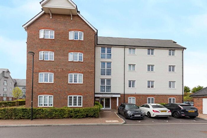 1 Bedroom Flat To Rent In Harpers Lodge, Arundel Walk, Horsham, RH12
