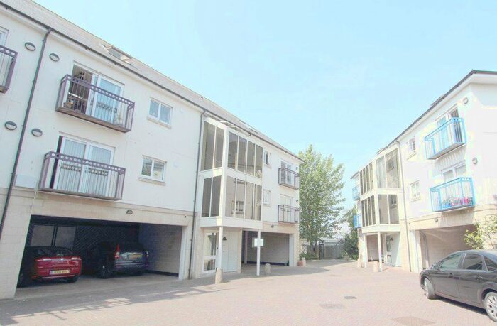 2 Bedroom Flat To Rent In Crescent Avenue, Plymouth, PL1