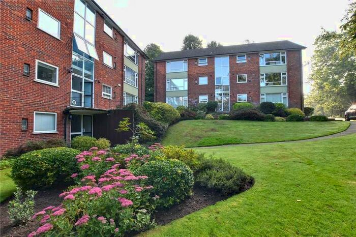 2 Bedroom Flat To Rent In Hatton Court, Lubbock Road, Chislehurst, BR7
