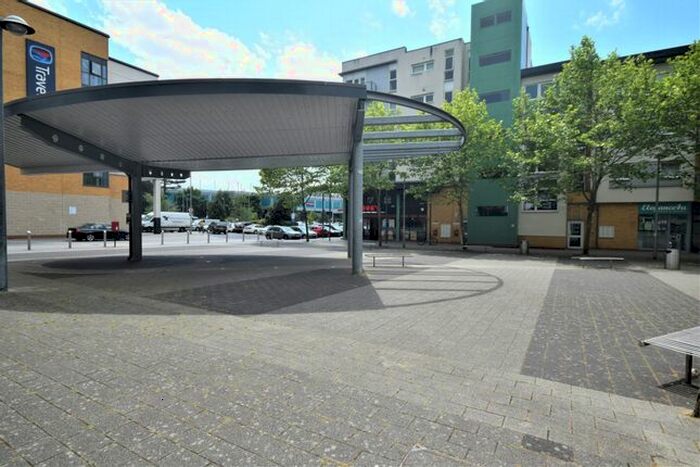 1 Bedroom Flat To Rent In Parkhouse Court, Hatfield, AL10