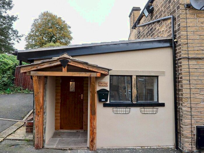 2 Bedroom Cottage To Rent In Neale Road, Lockwood, Huddersfield, HD1