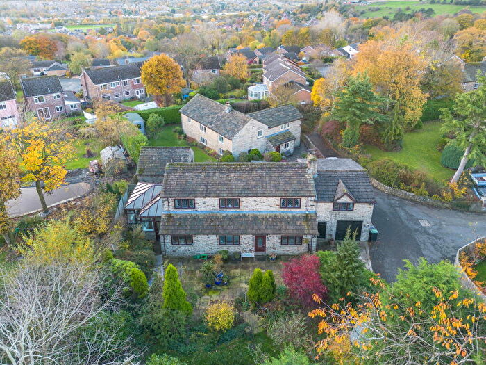 4 Bedroom Detached House For Sale In The Heath, Glossop, Derbyshire, SK13