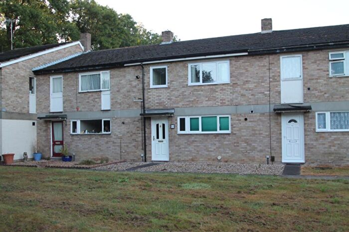 3 Bedroom Terraced House To Rent In Patten Ash Drive, Wokingham, Berkshire, RG40