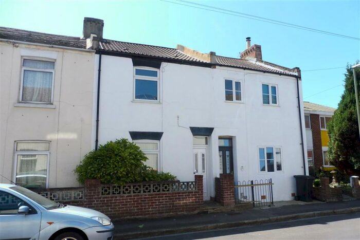 2 Bedroom House To Rent In Mayfield Road, Gosport, PO12