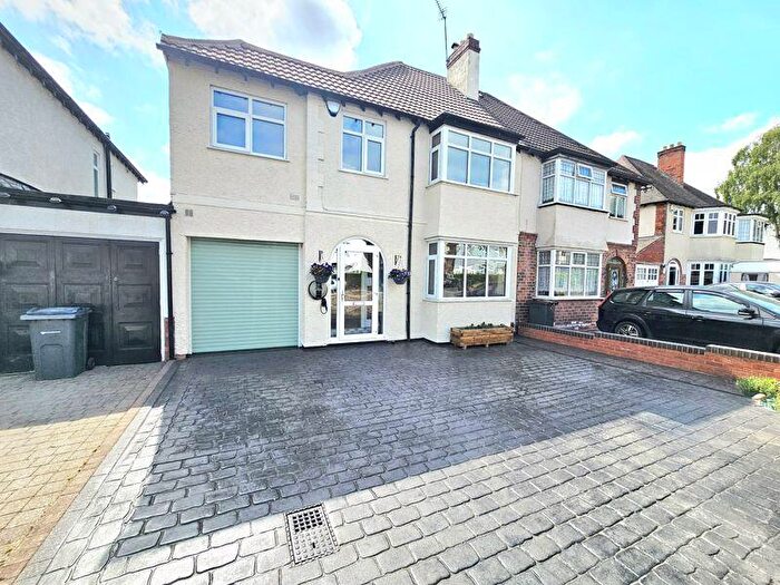 4 Bedroom Semi-Detached House For Sale In College Road, Boldmere, Sutton Coldfield, B73