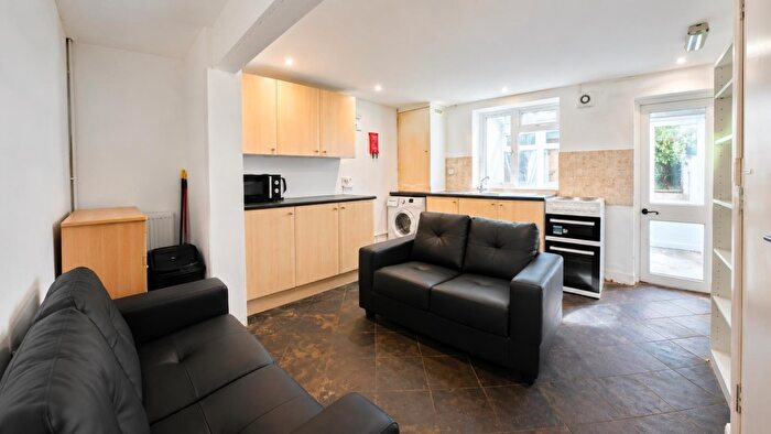 1 Bedroom Terraced House To Rent In Upper Lewes Road, Brighton, BN2