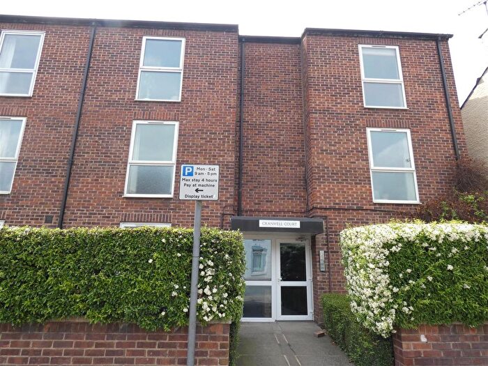 1 Bedroom Flat To Rent In Histon Road, Cambridge, CB4